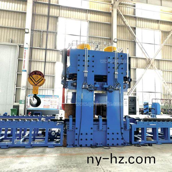 下壓(ya)式雙(shuang)工(gong)位(wei)硫化(hua)機(jī)