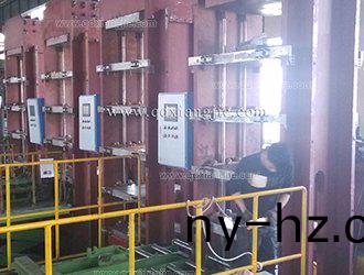 卡(ka)莫(mo)拉(la)速(su)利(li)達(dá)(da)實(shí)(shi)心(xin)胎硫(liu)化機(jī)